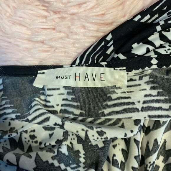 Romper - Picture 4 of 4